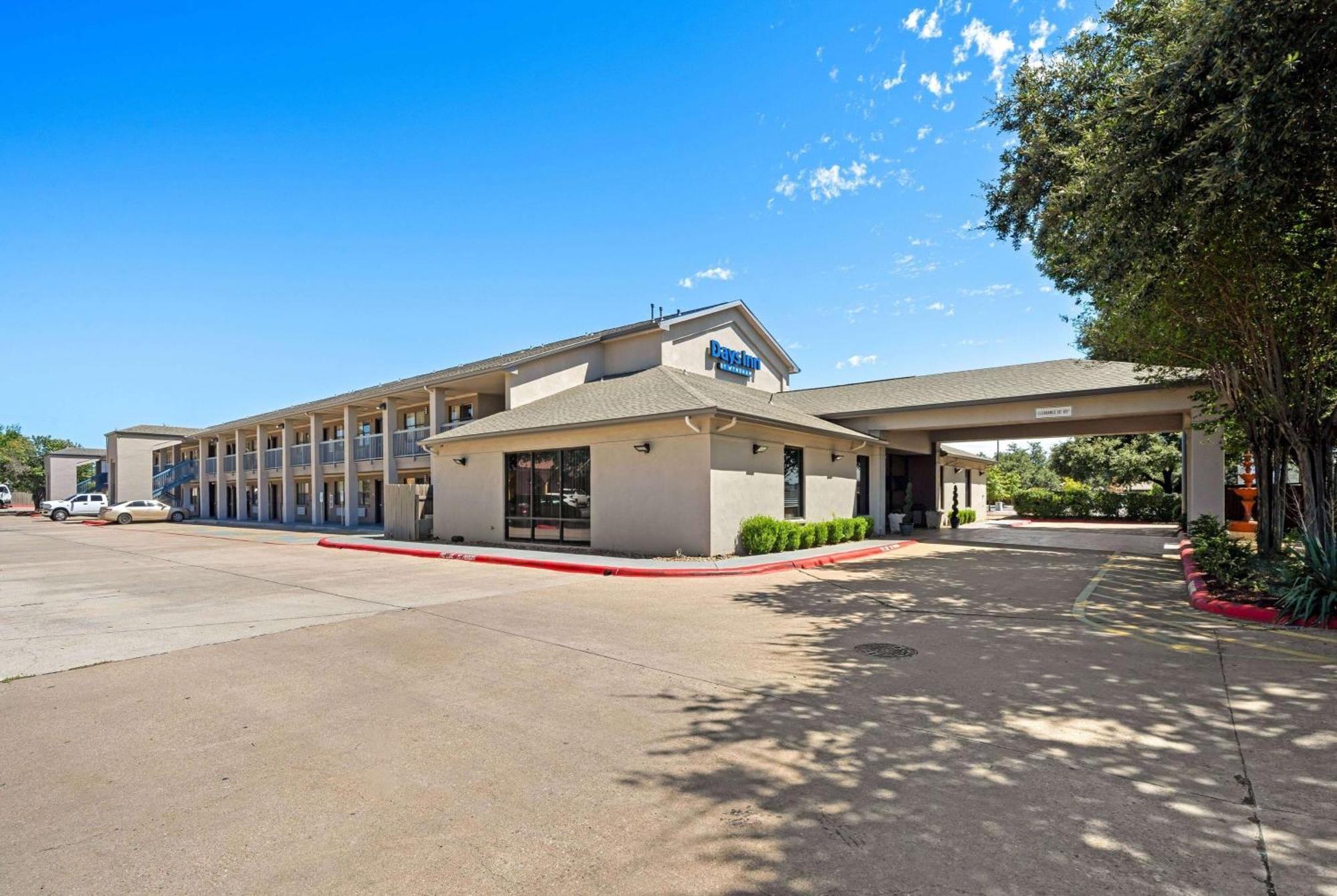 Days Inn By Wyndham Round Rock Eksteriør billede