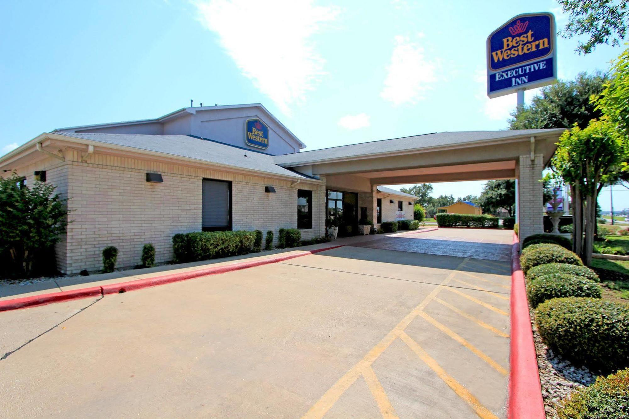 Days Inn By Wyndham Round Rock Eksteriør billede
